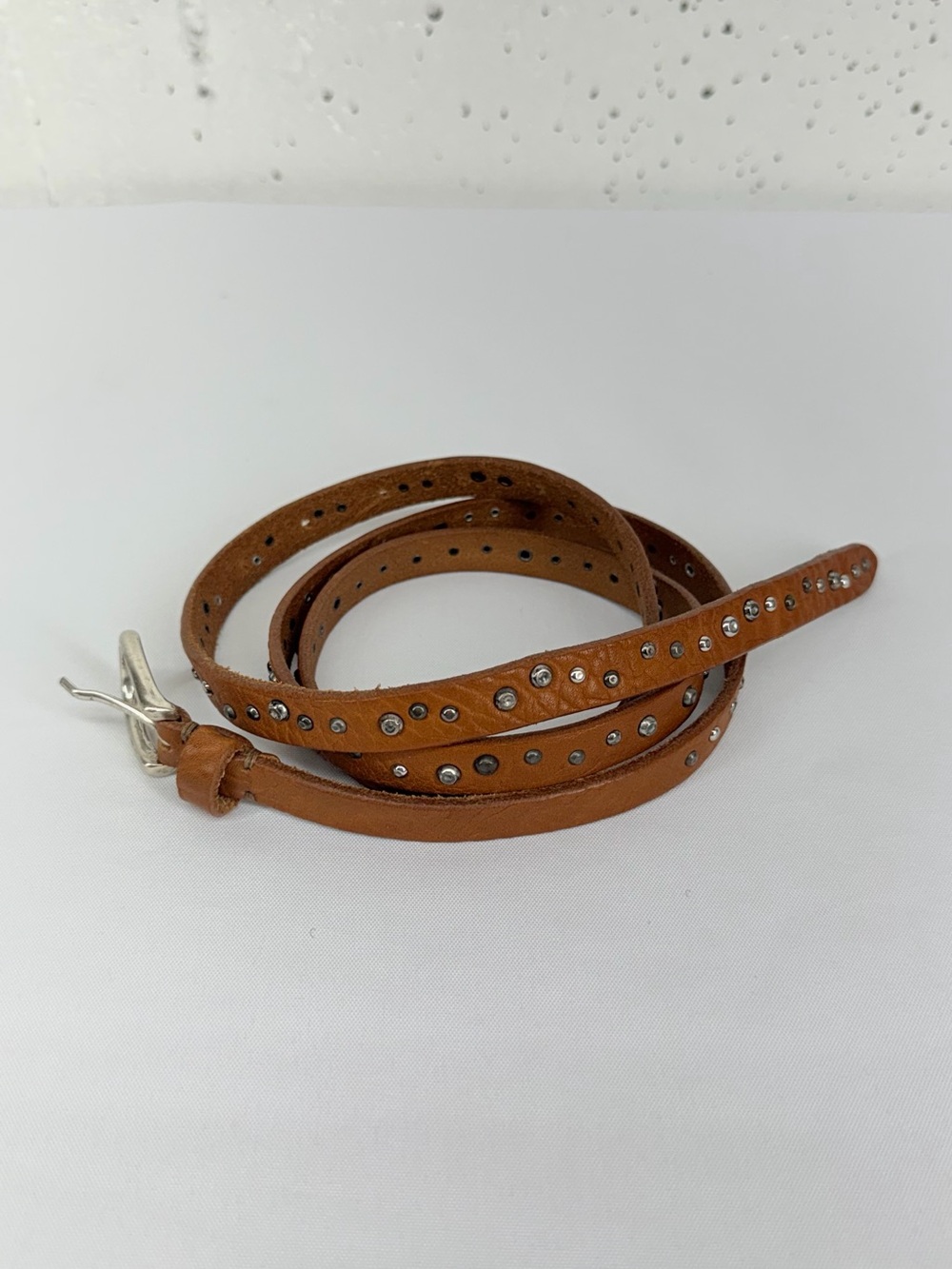 Sundance Women’s Size Large Cognac Brown Leather Bella de SlimStudded Belt